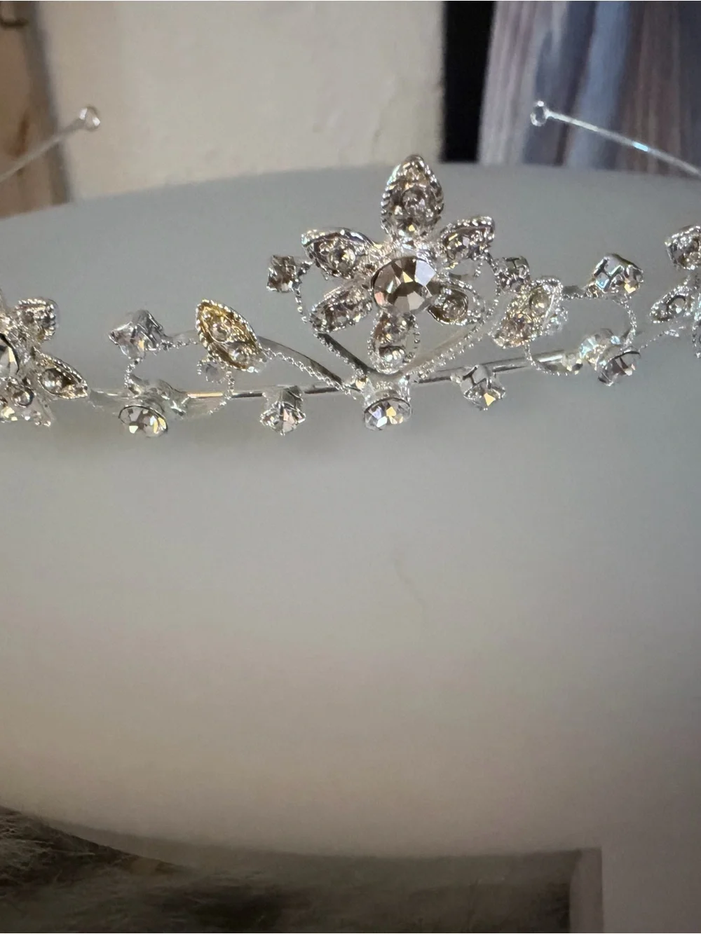 David's Bridal Silver Crystal Floral Headpiece - I never used it.